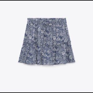 Zara Floral Print Tiered Skort - Size MED - Navy and White